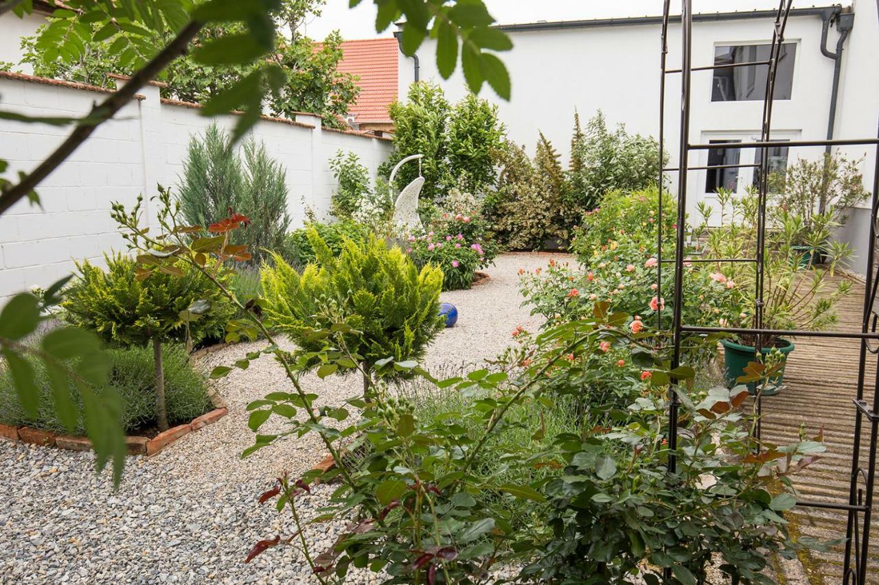 Апартаменты Weingut Gsellmann - Wohnen Bei Ilse Гольс Экстерьер фото